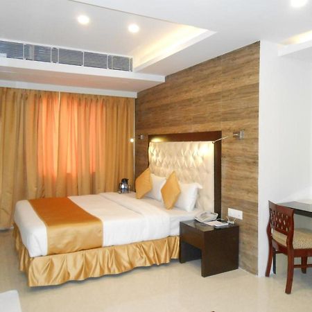 Hotel O2 Oxygen Колката Екстер'єр фото