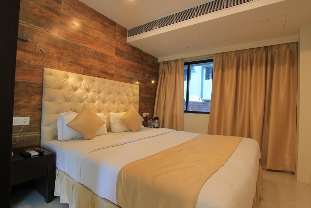 Hotel O2 Oxygen Колката Номер фото